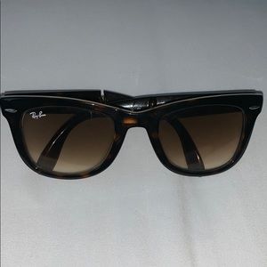 Ray Ban Foldable Sunglasses - Tortoise - Unisex
